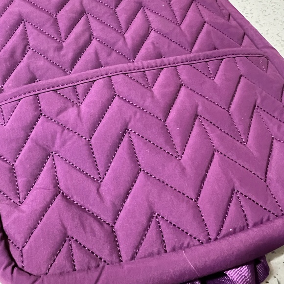 Lug Quilted Crossbody Bag Purple Plum 2 Front Zippered Pockets Zipper Closure - Picture 4 of 7